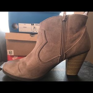 Ankle booties
